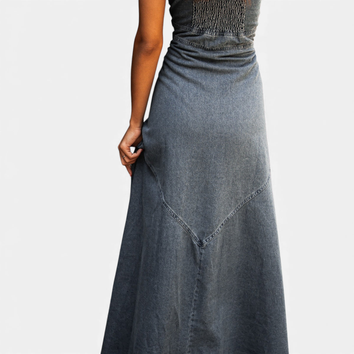 Robe longue en jean à bretelles fines