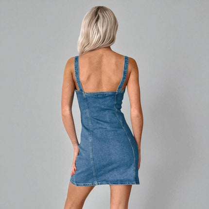 Robe en jean avec bouton