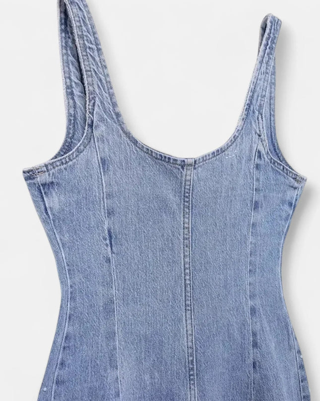 Robe en jean décolletée